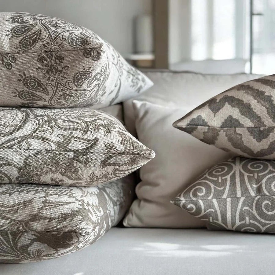 DAMASK LINEN CUSHION