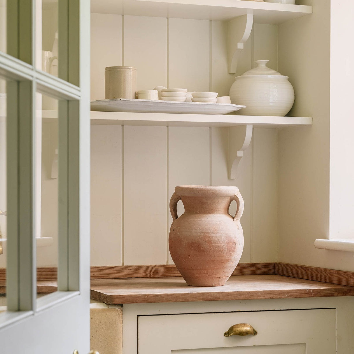 BALOVALE TERRACOTTA MEDIUM URN SHAPED POT