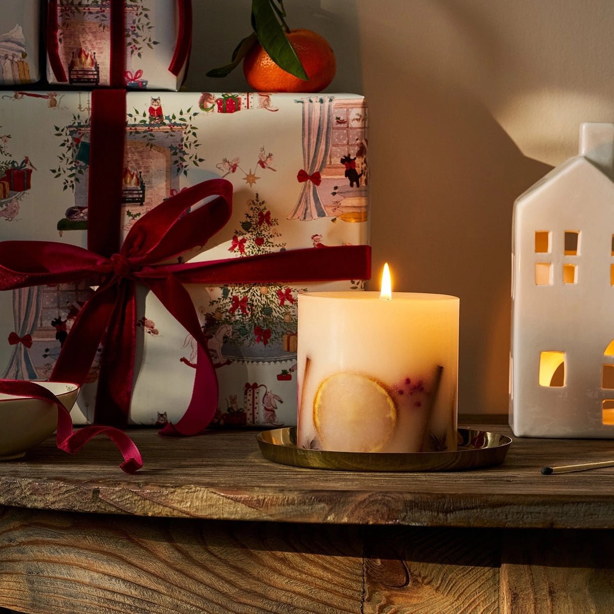 Silent Night Botanical Candle