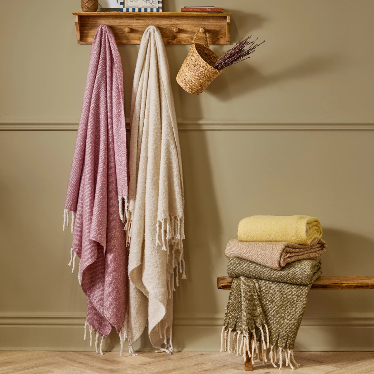 Isla Woven Tasselled Throw - 3 colours – Olive and Olive Interiors