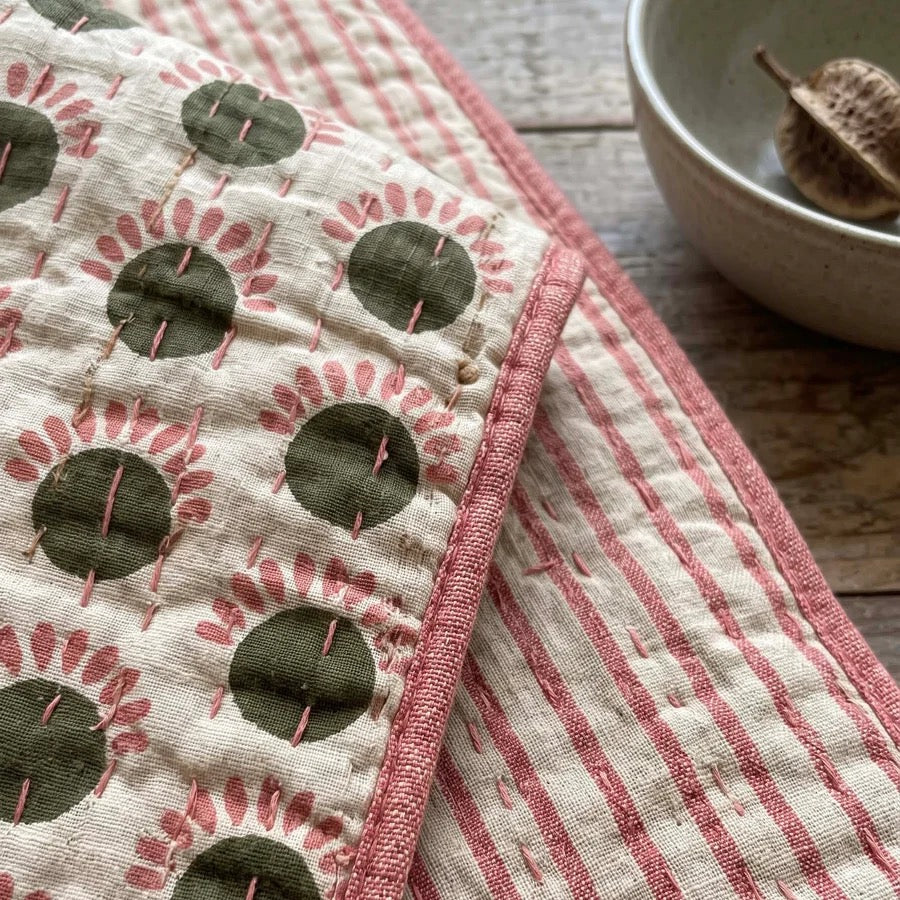 RISHI KANTHA BEDSPREAD GR/PNK