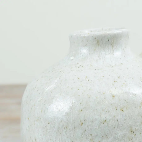 WHITE BONNIE VASE, SMALL