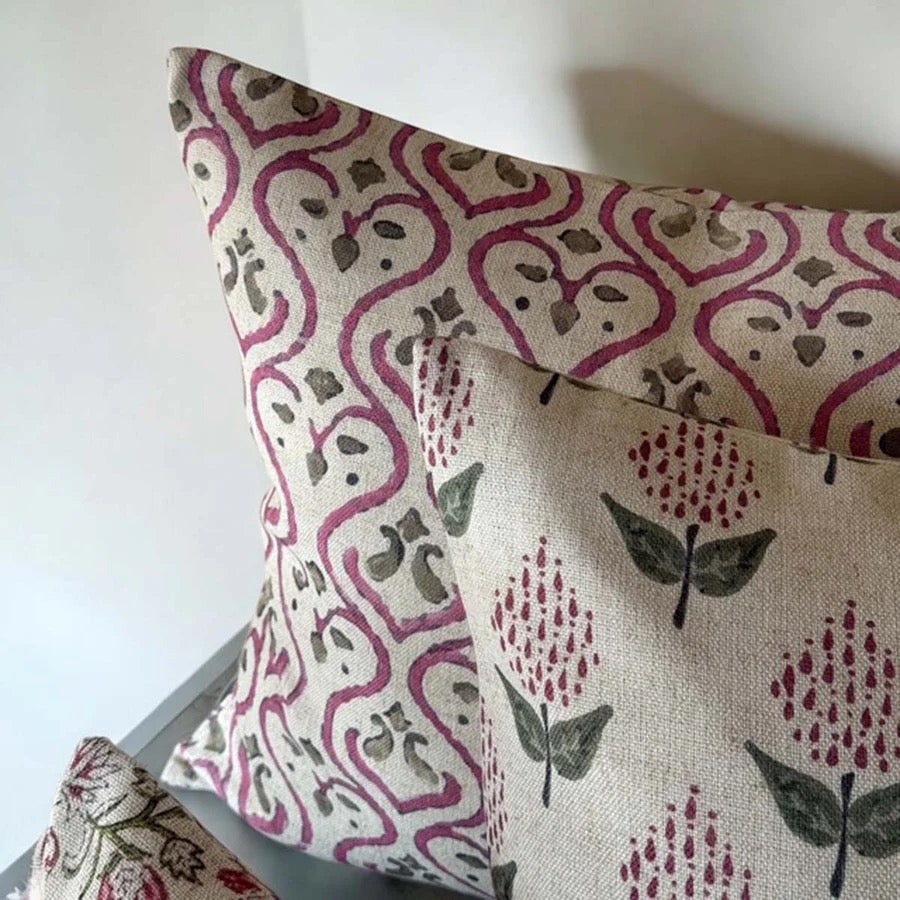 STRAWBERRY CUSHION