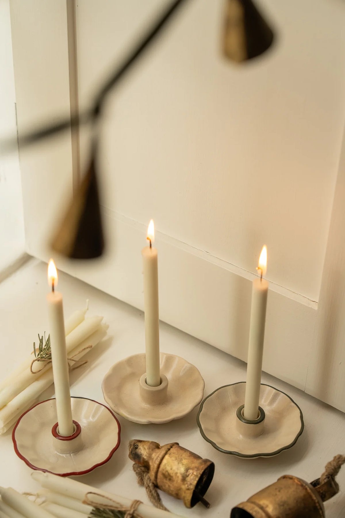 Scalloped Ceramic Candle holder - 2 colours