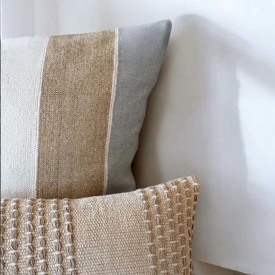 RAZZA CUSHION