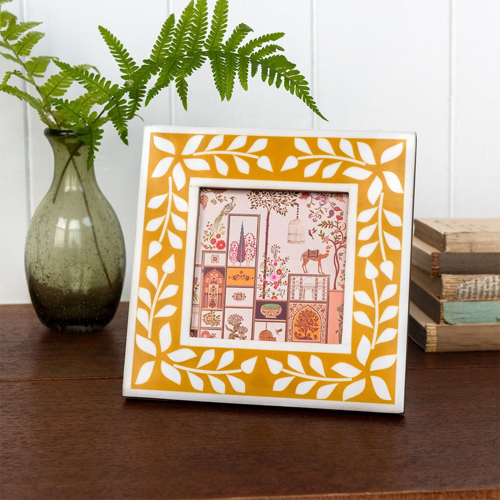 Square resin picture frame (9cm x 9cm) - 4 Colours