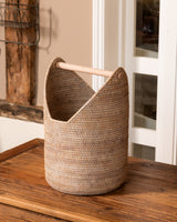 STORAGE BASKET WITH CANE HANDLE