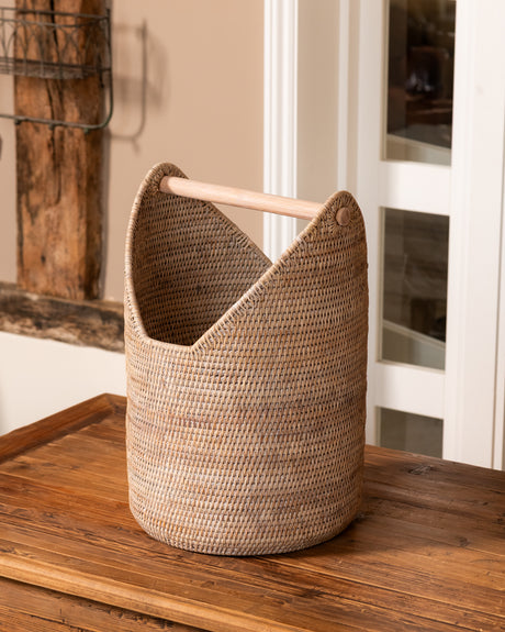 STORAGE BASKET WITH CANE HANDLE