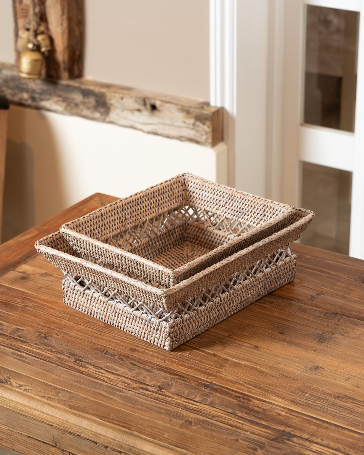 RATTAN DECORATIVE RECTANGLE TRAYS - 2 SIZES
