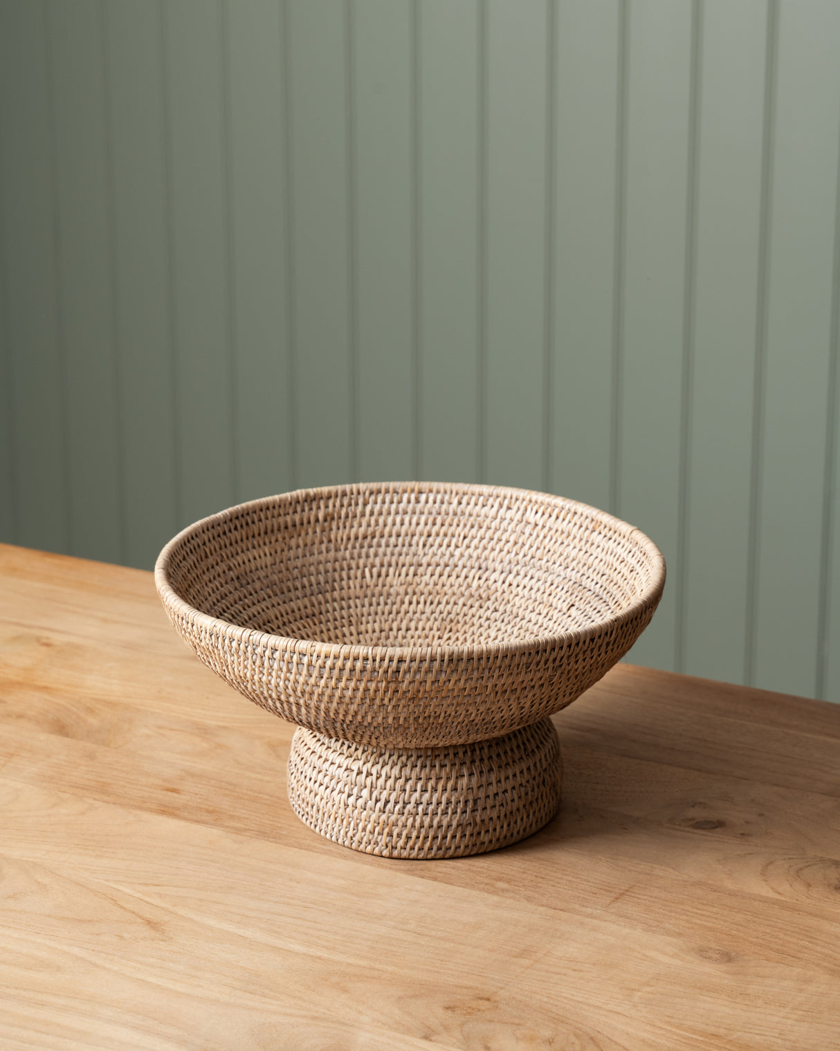 RATTAN ROUND FRUIT TRAY
