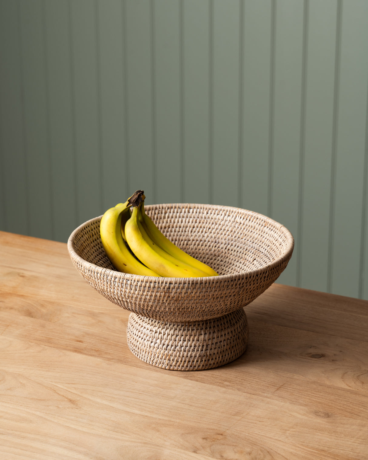 RATTAN ROUND FRUIT TRAY