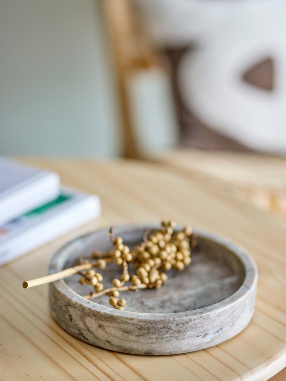Ivette Tray Natural Marble Round